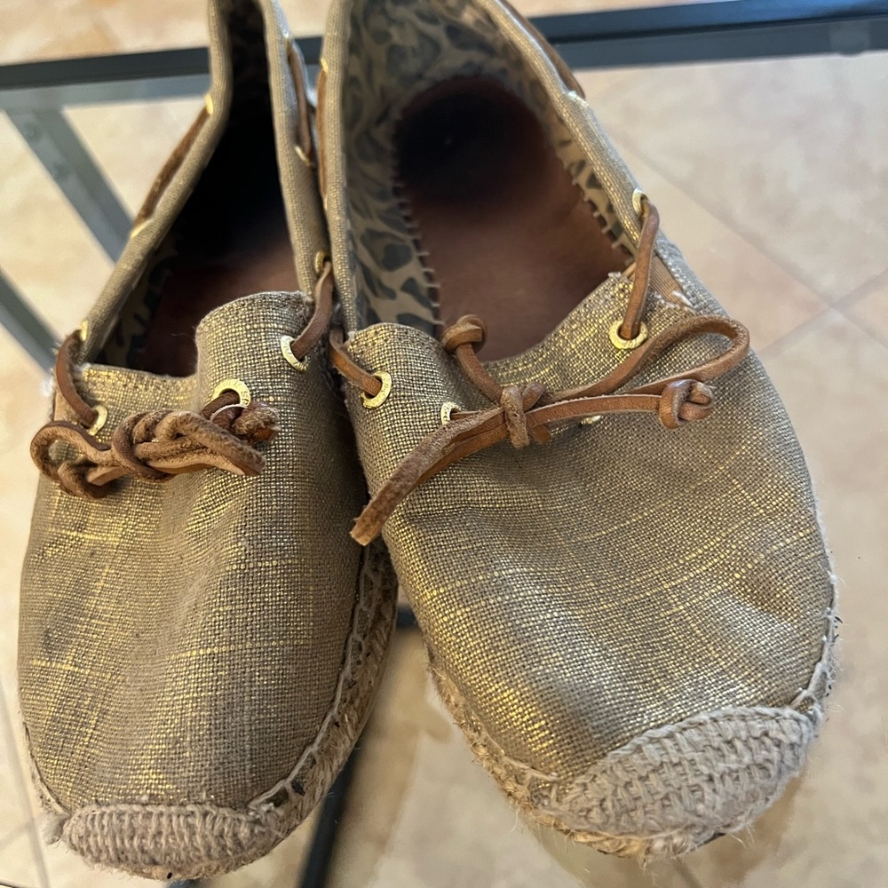 Sperry espidrilles in Gold size 7 1/2